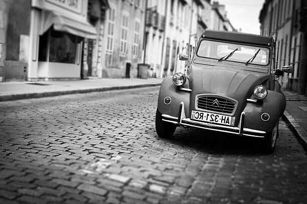 La Citroen 2 CV:la storia di un’auto leggendaria